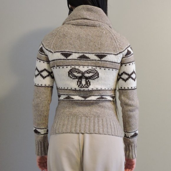 TNA Aritzia Tan Cowichan 100% Lambswool Zip Up Long Sleeves Sweater Cardigan - Picture 7 of 11